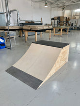 Cargar imagen en el visor de la galería, SB QUARTER 60 (MADERA)