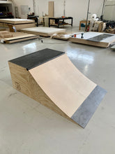 Cargar imagen en el visor de la galería, SB QUARTER 60 (MADERA)